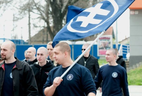 Az erősödő extrémizmus a lakosság nagy részét nyugtalanítja