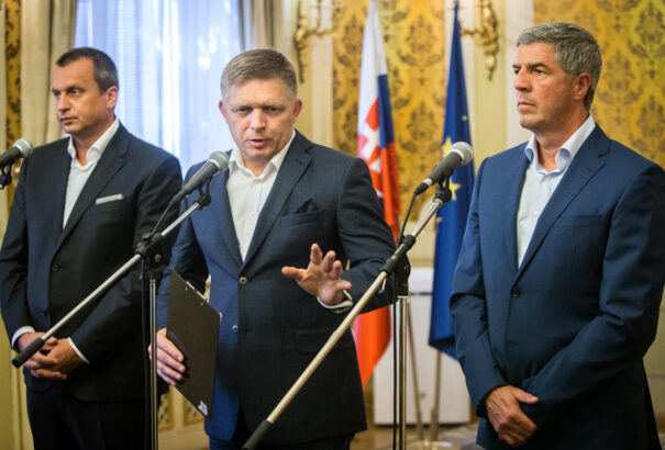 Fico, Danko és Bugár saját politikai sírjukat ássák