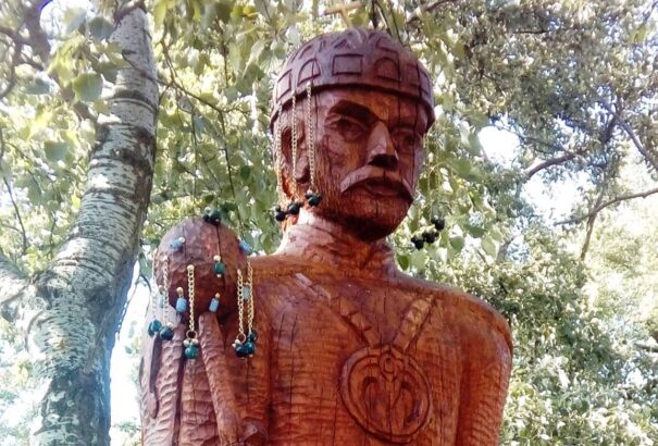 Így készült a fülekpüspöki Szent István szobor – Képriport