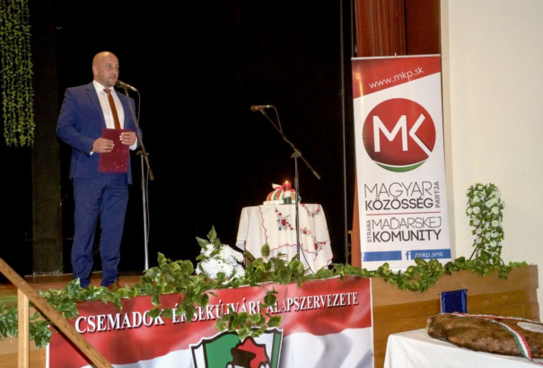 Menyhárt József: Egy maroknyi hites nép többet ér, mint ezernyi megvett bérenc