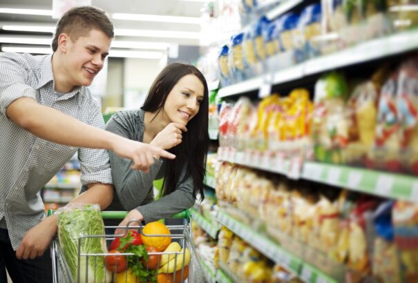 Egyre népszerűbb a háztartások körében a külföldi bevásárlás