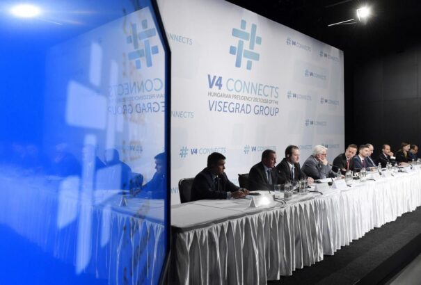 Szijjártó Péter: Már többször megpróbálták megbontani a V4 egységét, most sem fog sikerülni