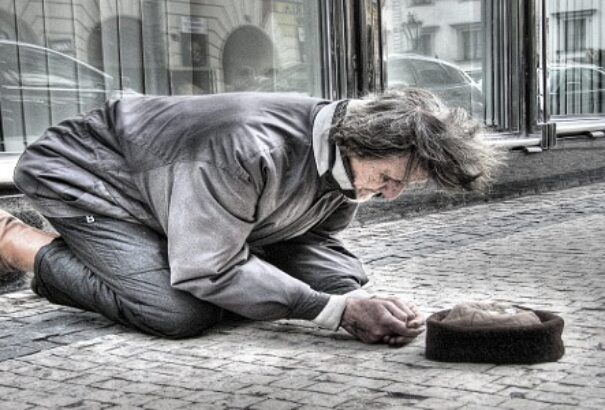 Vigyázzunk! Szlovákia városait ismét ellepték a csaló adománykérők