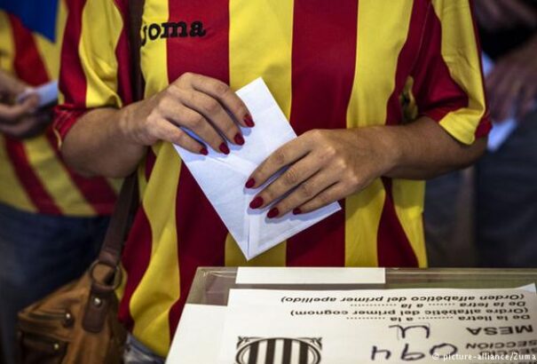 Katalán népszavazás: A spanyol kormány utasította rendőrséget, hogy kobozzák el a szavazóurnákat