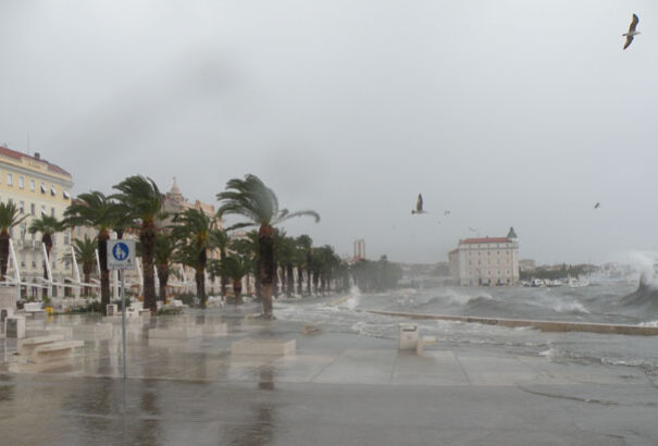 Esőzés: több horvát várost is elöntött a víz