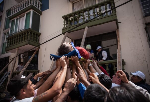 Kétszáz fölé nőtt a mexikói földrengés halálos áldozatainak száma (Képek)
