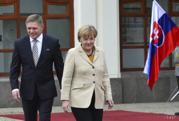 Fico: Nincs szükség népszavazásra arról, hogy az EU-magjához akarjunk-e tartozni