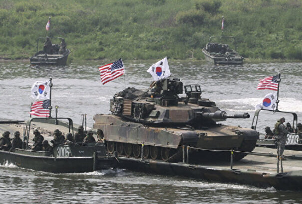 Koreai válság: Dél-Korea éleslőszeres hadgyakorlatokkal készül az összecsapásra