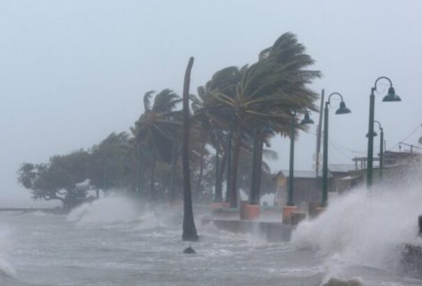 Elérte Kubát az Irma hurrikán, Florida van soron