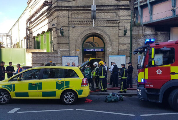 Terrortámadásként kezelik a londoni metróban történt robbanást