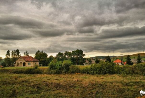 Napsütéssel indul a nap, később azonban megérkezik az eső