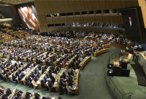 Donald Trump: „Amerika készen áll porig rombolni Észak-Koreát”