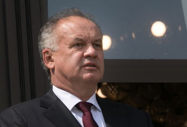 Adóelkerülési botrányba keveredett a köztársasági elnök