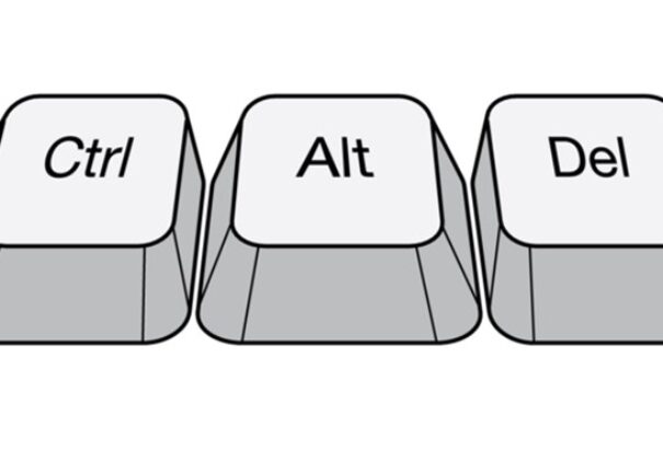 Bill Gates: Mindenkitől bocsánatot kérek a Ctrl+Alt+Del billentyűkombináció miatt