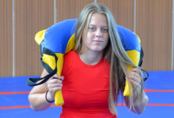 Dunaszerdahelyi birkózó lány készül az athéni vb-re