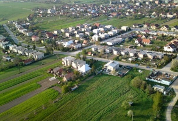 Adósságban úszó községek: Az állam súlyos pénzbüntetést ró ki a rosszul gazdálkodó településekre