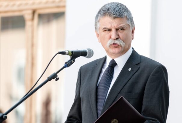 Gyorsreagálású csoport létrehozását javasolja a V4-eknek Kövér László