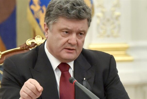 Petro Porosenko aláírta az új ukrán oktatási törvényt