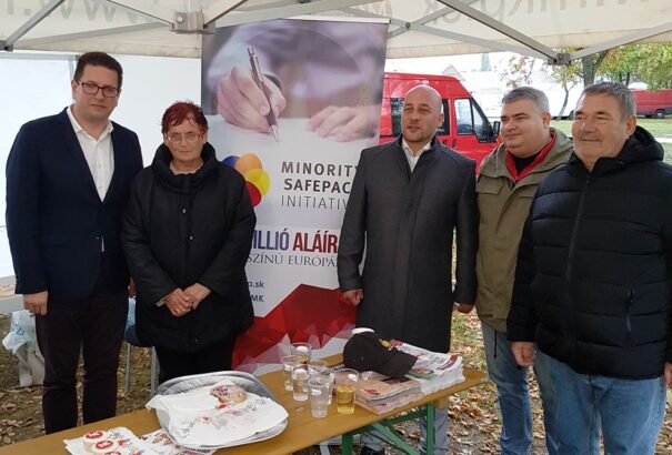 Csallóközi Vásár: Az MKP sátránál bárki csatlakozhat az európai méretű kisebbségvédelmi petíciós akcióhoz