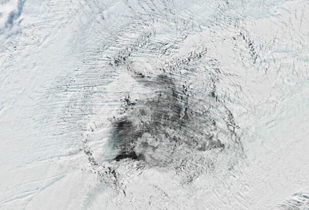 Egy Szlovákia nagyságú, rejtélyes lyuk jelent meg az Antarktiszon