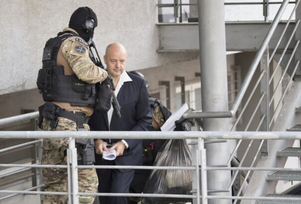 A bíróság döntött: Pavol Rusko vizsgálati fogságba kerül (Frissítve)