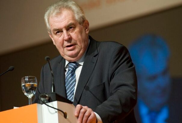 Zeman Strasbourgban: “Tüntessétek el azt az operatőrt, különben megölöm”