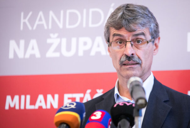 A Smer Pozsony megyében a függetlenként induló Ftáčnikot támogatja