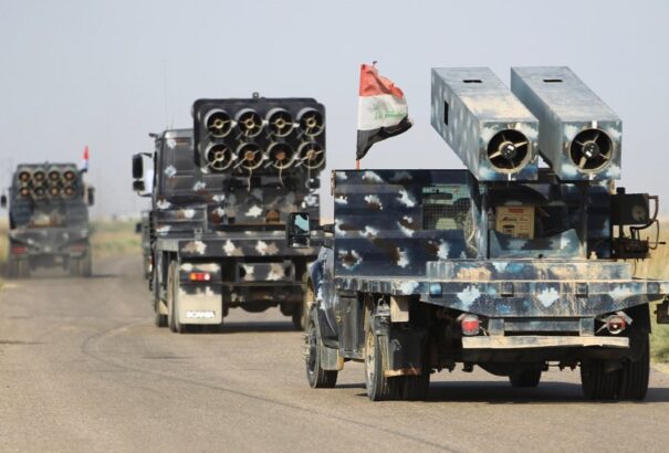 Összecsapott az iraki és a kurd hadsereg, tömegek menekülnek Kirkukból