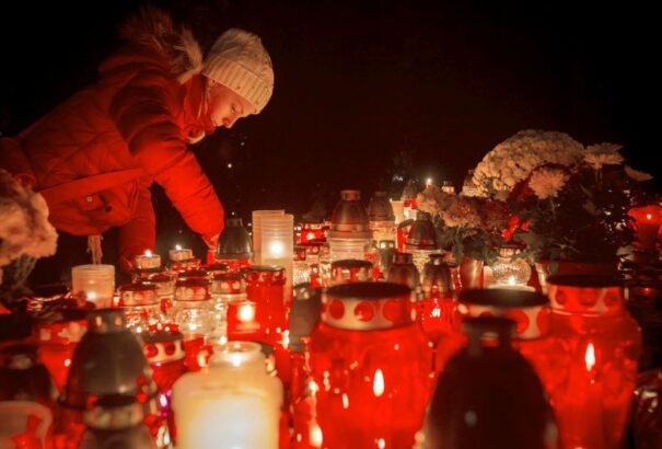 Hol sírjaink domborulnak, unokáink leborulnak?