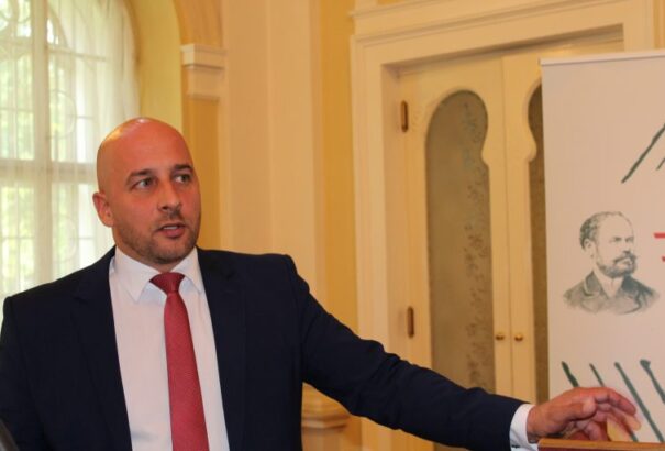 Menyhárt József:  A megyei választásoknak főleg a polgárok szempontjából van tétje