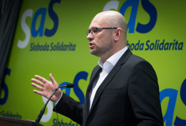 Sulík kritizálta a minimálbér emelést, szerinte nem oldja meg a szakképzetlen emberek problémáját