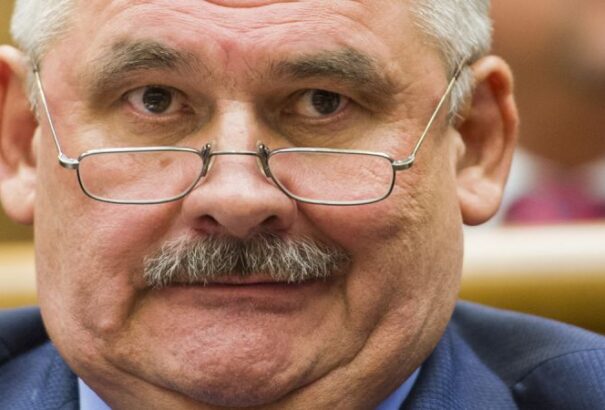 Az ápolónők üzentek Richternek: legalább 700 eurós fizetést akarunk!