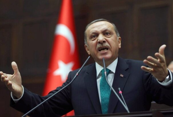 Erdogan nyomására 23 év után lemond Ankara polgármestere