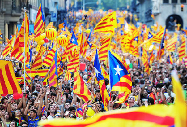 Közvélemény-kutatás: a katalán többség nem támogatja az egyoldalú elszakadást