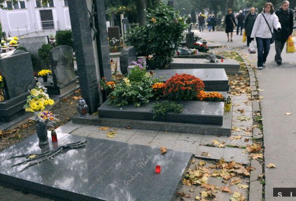 Átmenetileg bezárták a pozsonyi temetőket az erős szél miatt