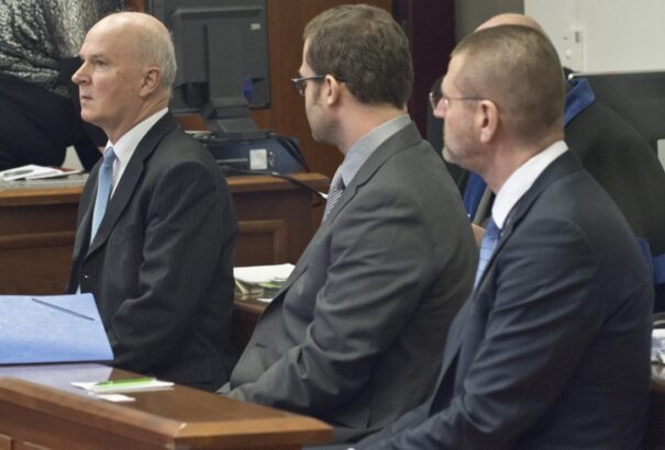 Tíz évre börtönbe küldené az ügyész a két egykori SNS-es minisztert