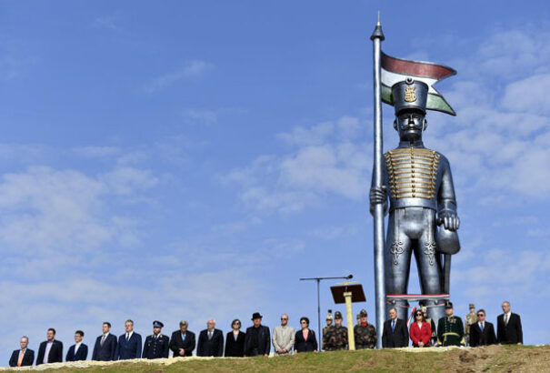 Felavatták Magyarország legnagyobb szabadtéri szobrát