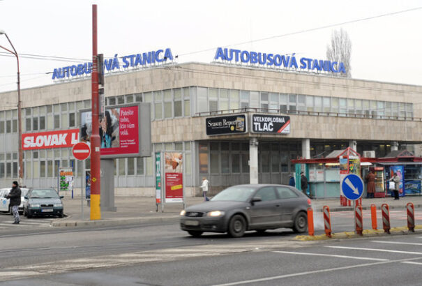 Újrahasznosítják a lerombolt, régi Nivy autóbusz-állomást