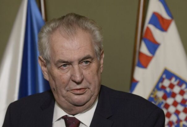 Zeman: Az Észak-Koreával kapcsolatos problémákat megoldaná egy kommandó, amelyik megölné Kimet