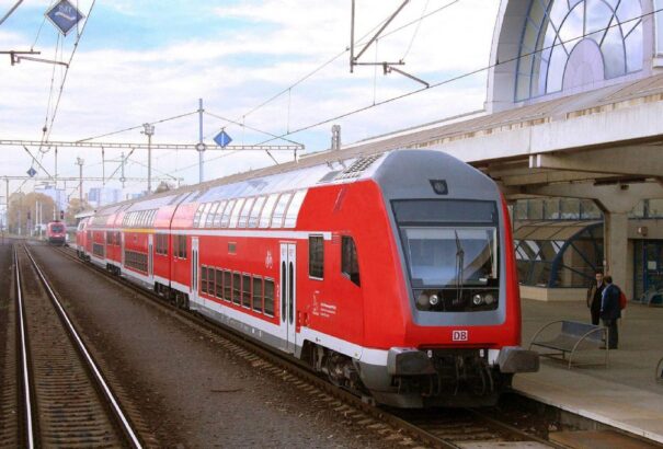 Menetrendszerinti járatok indulhatnak a magyarországi Rajka és a szlovák főváros között