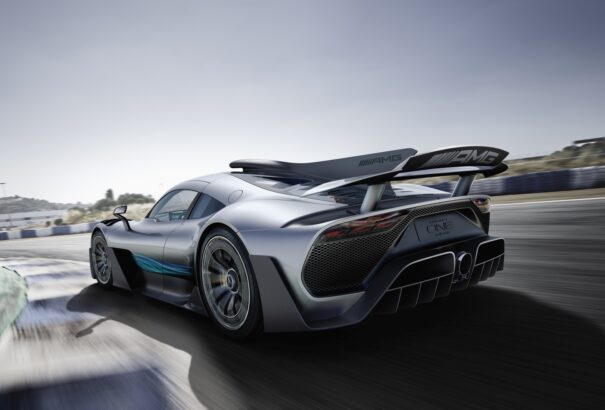 Autós-körkép: Utcai Forma 1-es autó!