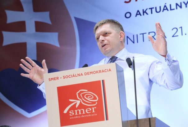 Forradalom vagy színjáték: A Smer összes alelnöke felajánlotta lemondását