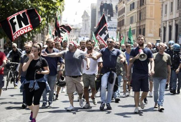 Migránsverés miatt indult nyomozás az olasz szélsőjobboldali párt ellen