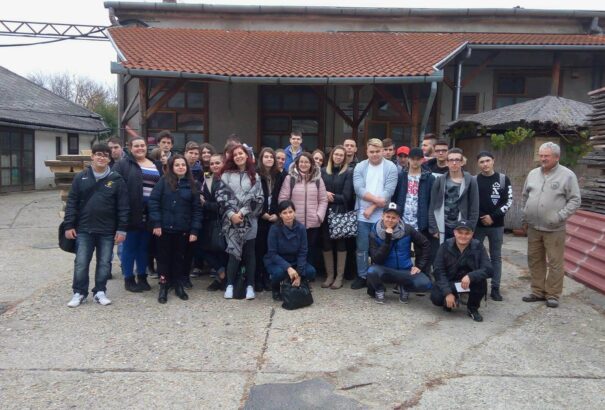 Tanulmányi kirándulásokkal ösztönzik a diákokat a nagymegyeri Magán Szakközépiskolában