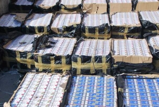 Egy éjszaka alatt 25 ezer doboz cigarettát csempésztek át a határon – katapulttal