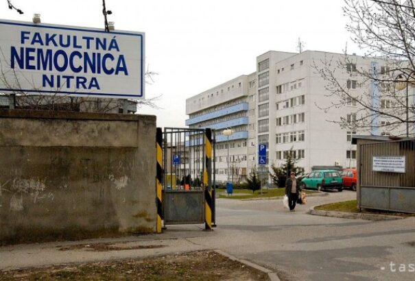 Szlovákiai realitások: Egy hároméves kisfiú halálát okozta a kórház, 8500 eurós büntetést kapott