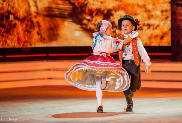 Fölszállott a páva: Kezdődnek az elődöntők