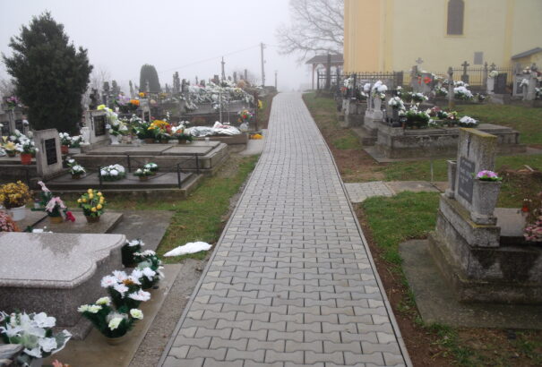 Dolgozni is tudunk, nem csak seperni – járdák átadása Gesztetén