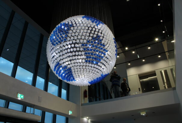 Foci és csillogás egy helyen – Ilyen a Mol Aréna A-lelátója belülről