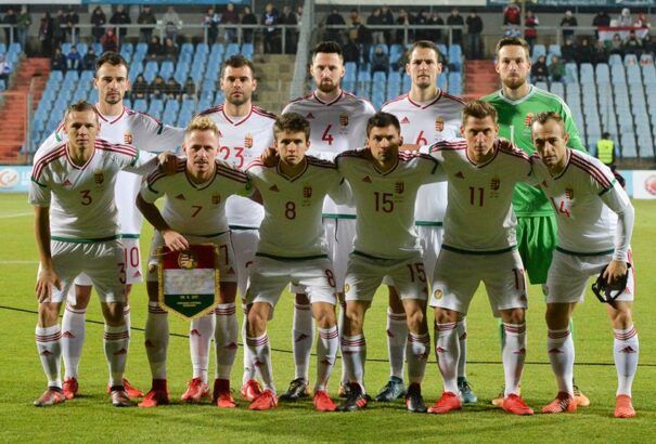 Borbás Barna: A magyar focin mintha átok ülne